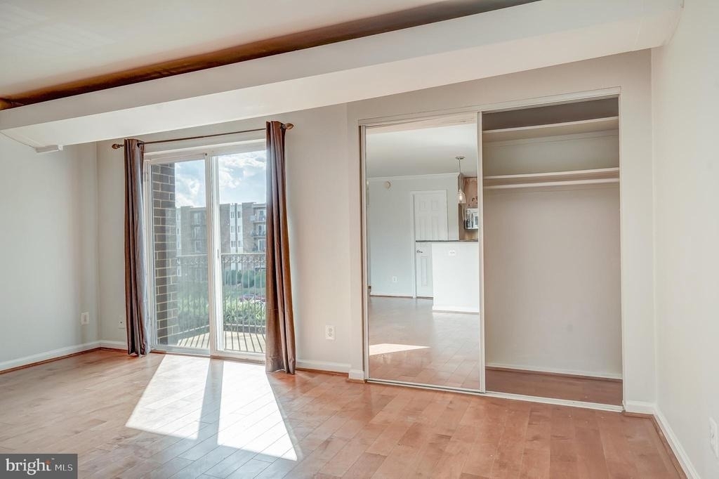 75 S Reynolds Street - Photo 17