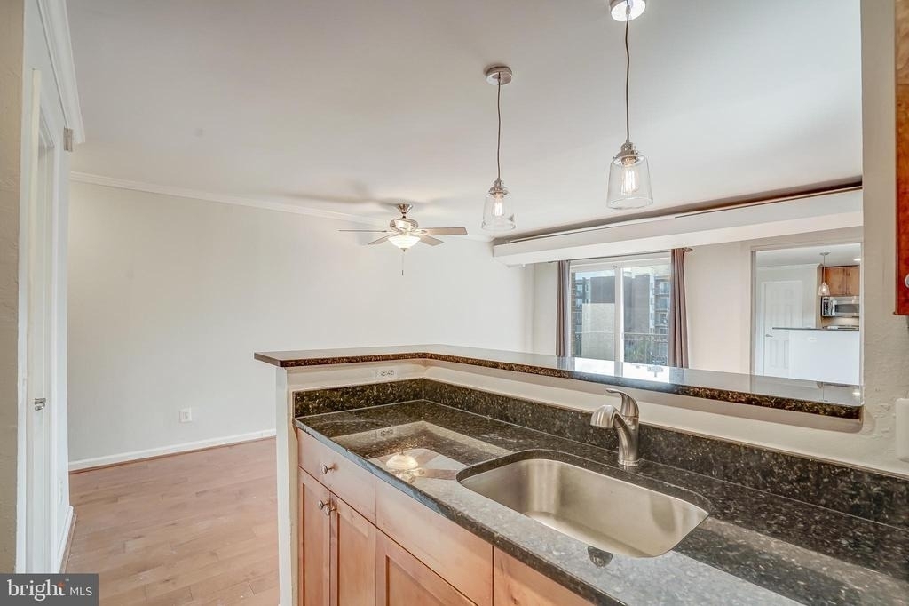 75 S Reynolds Street - Photo 16