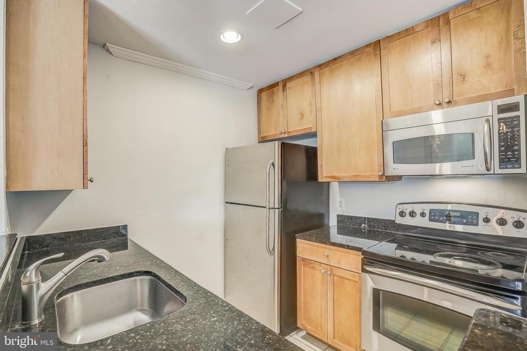 75 S Reynolds Street - Photo 12