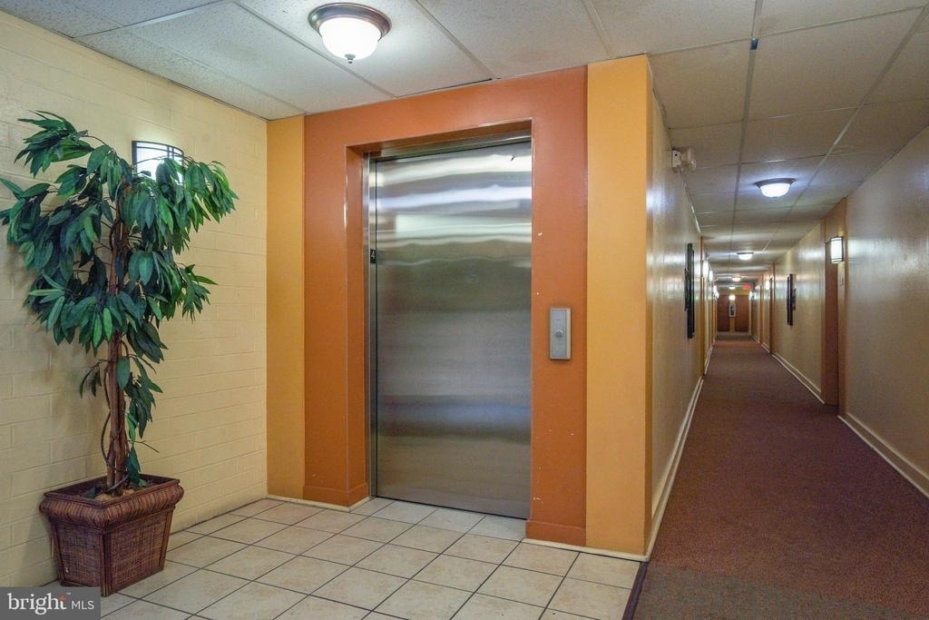 75 S Reynolds Street - Photo 4