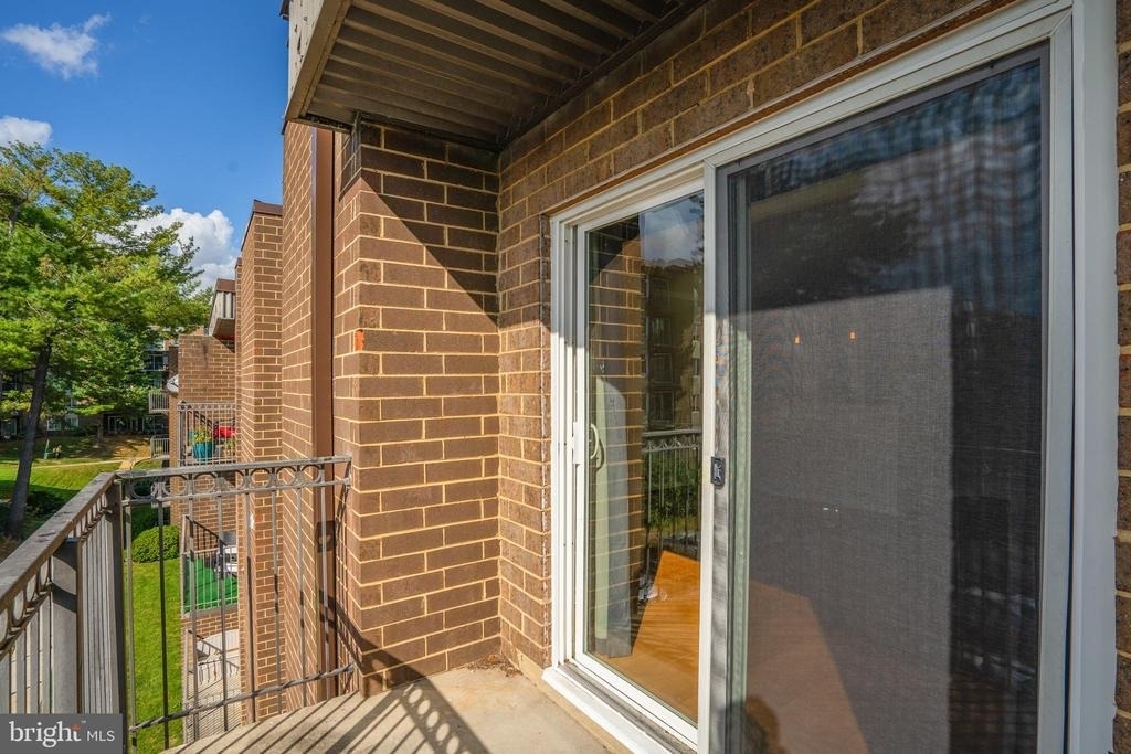 75 S Reynolds Street - Photo 24