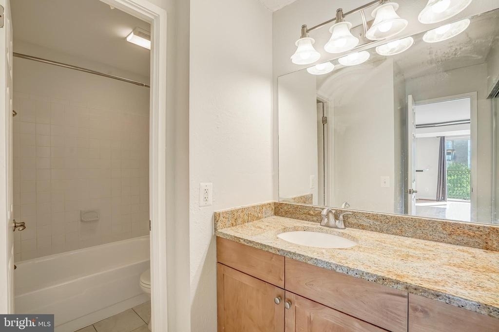 75 S Reynolds Street - Photo 14