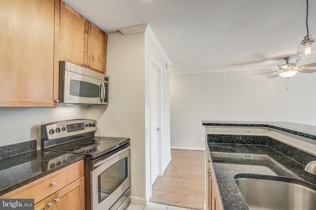 75 S Reynolds Street - Photo 8