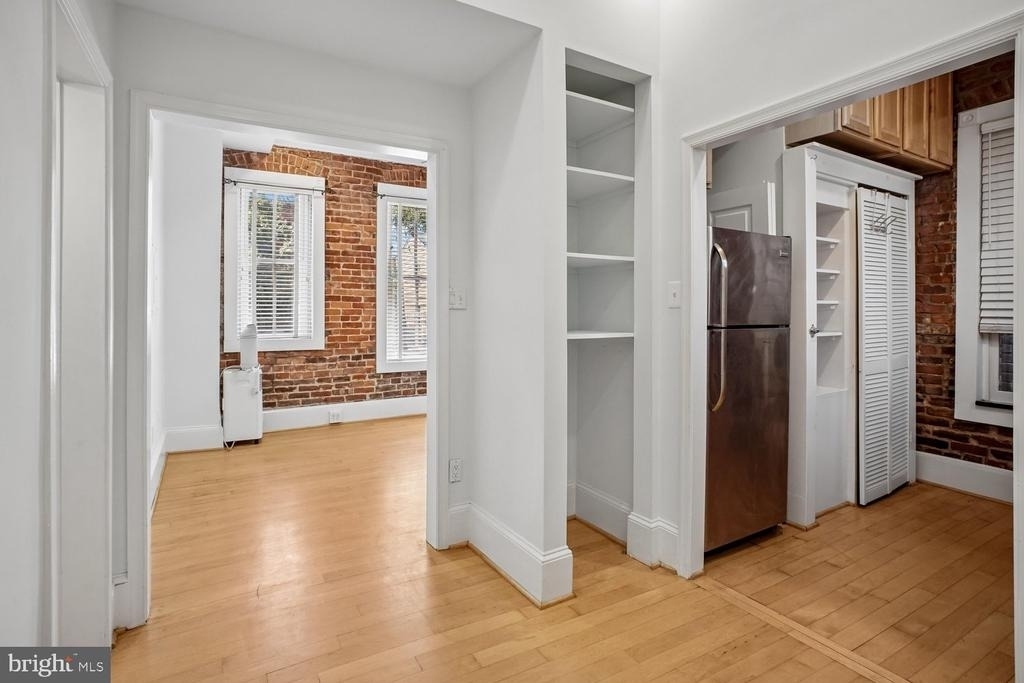 921 Cameron Street - Photo 9