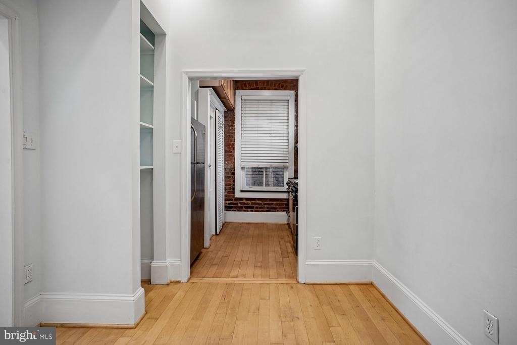 921 Cameron Street - Photo 8