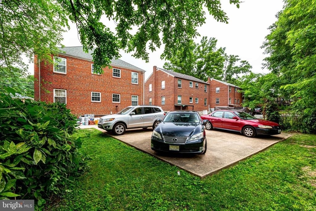 1519 Stafford Street N - Photo 26