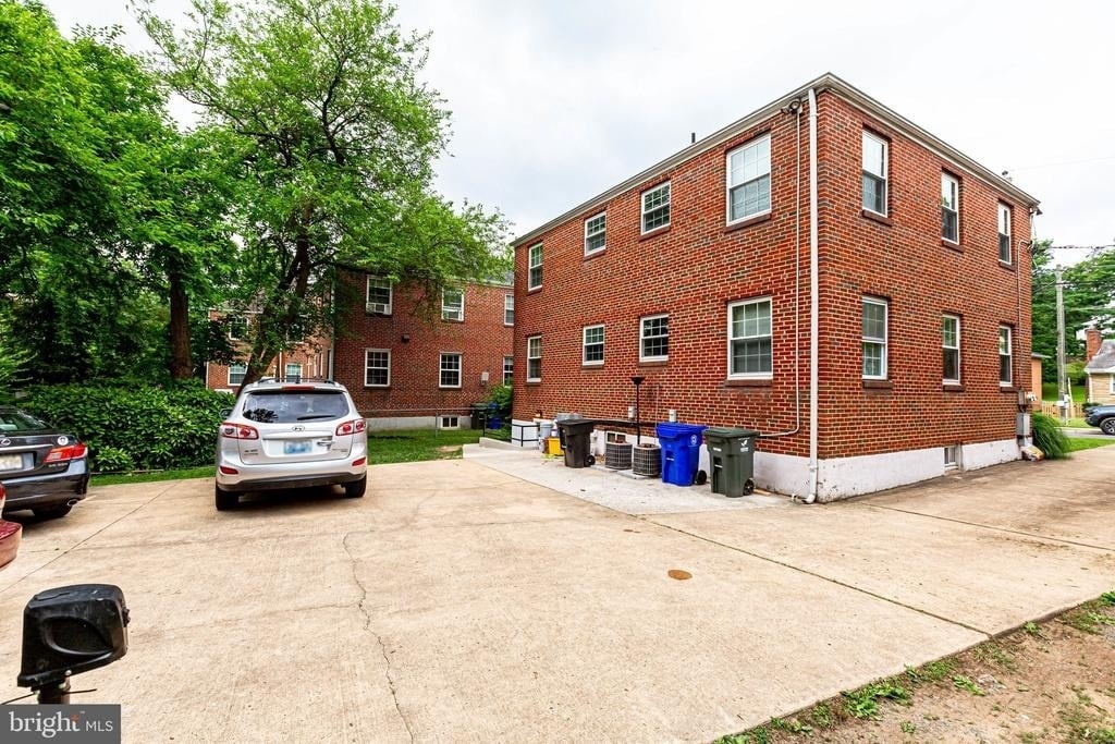 1519 Stafford Street N - Photo 24