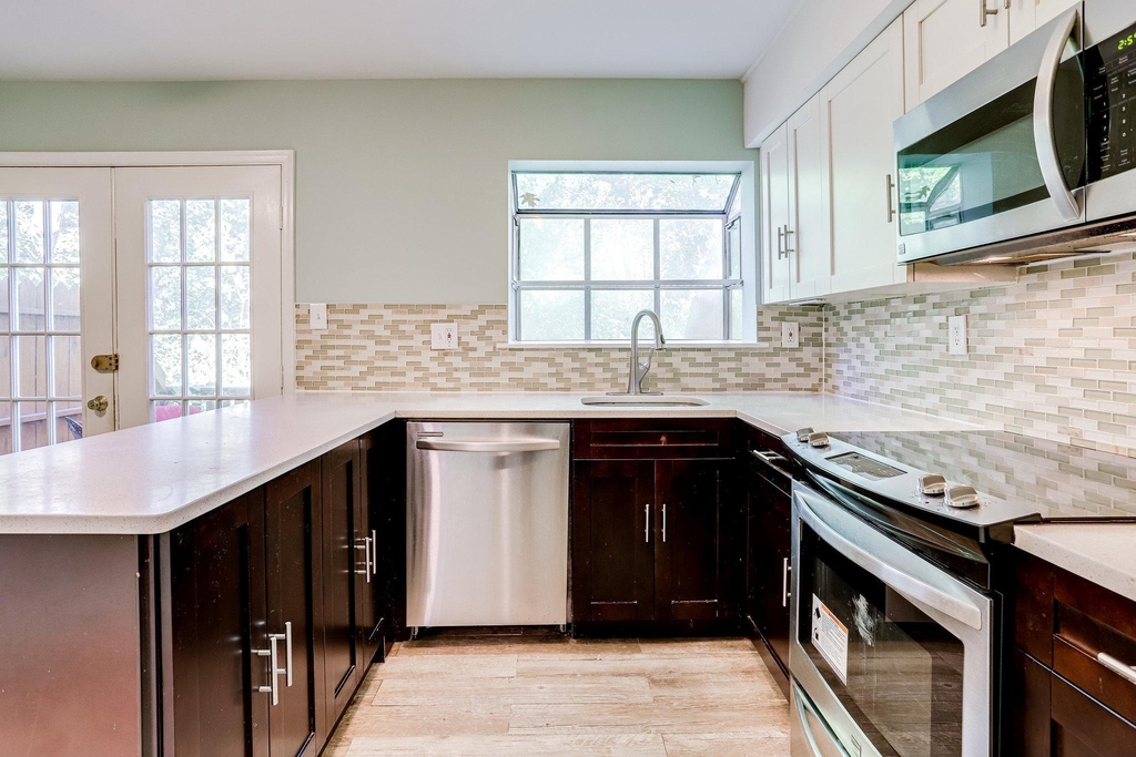 2428 S Walter Reed Drive - Photo 5