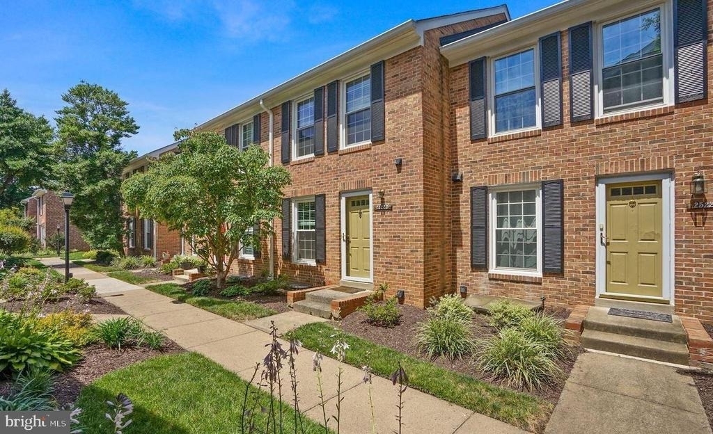 2522 S Arlington Mill Drive - Photo 0
