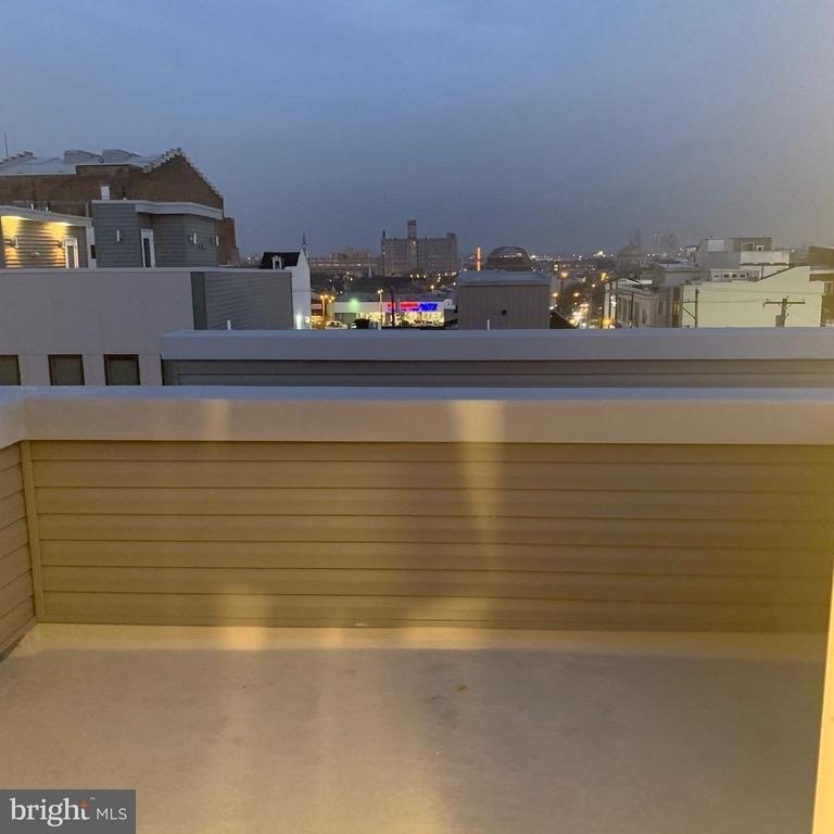 1501 Parrish Street - Photo 11