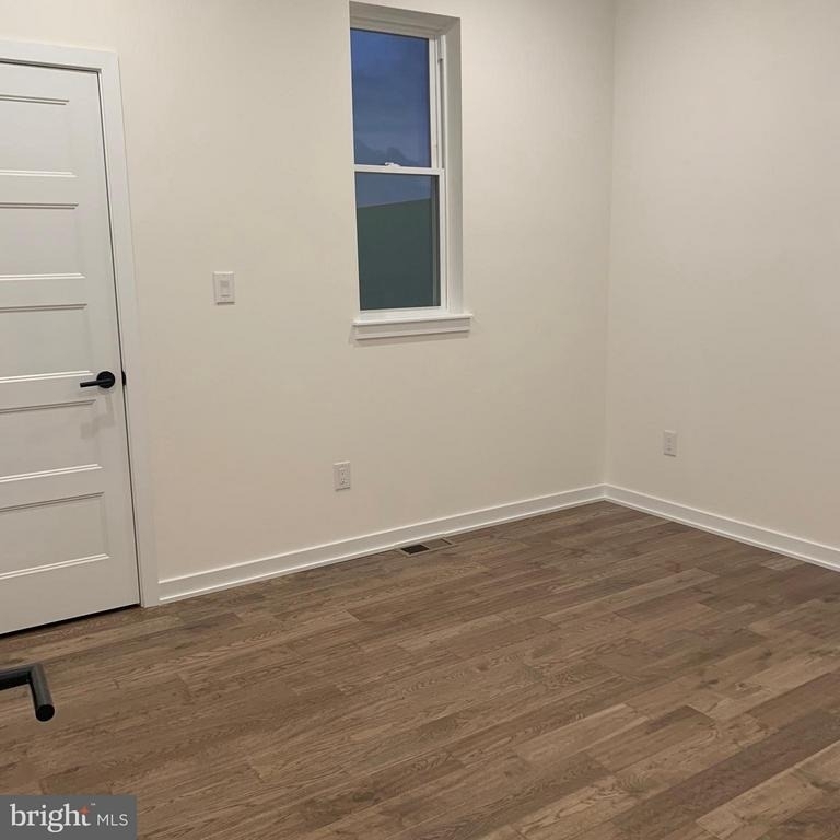 1501 Parrish Street - Photo 6