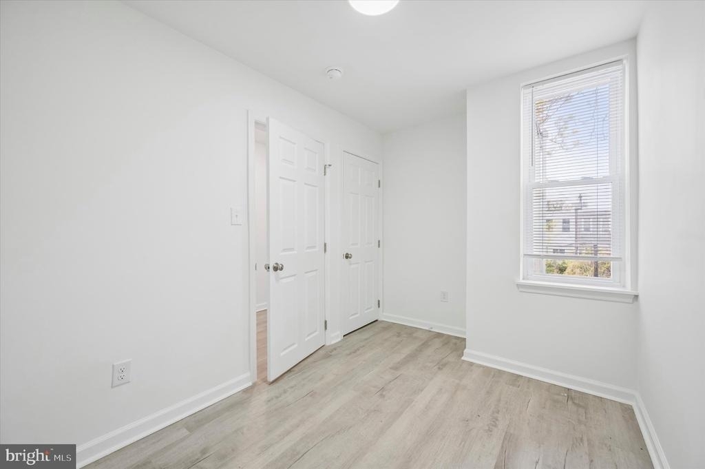 248 N Alden Street - Photo 9