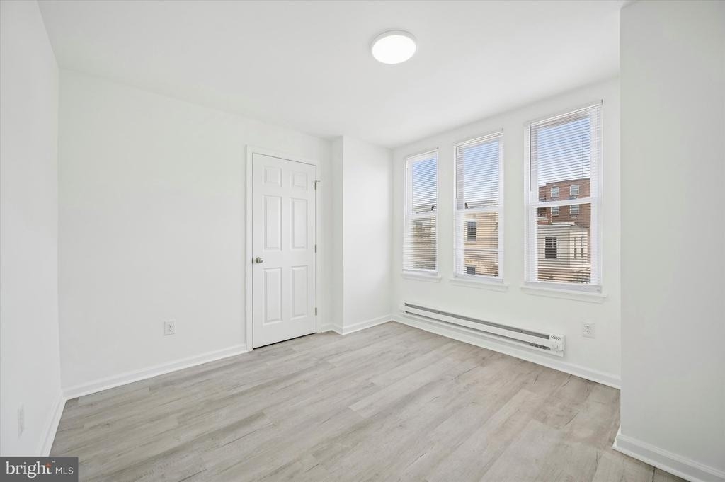248 N Alden Street - Photo 14