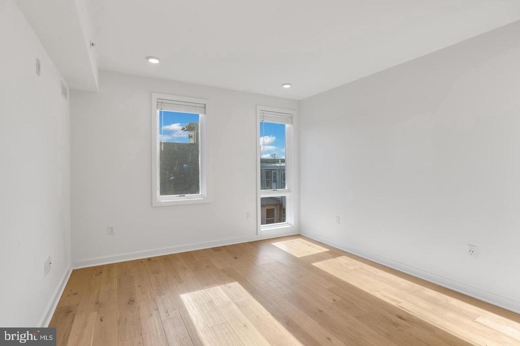 1416 Frankford Ave - Photo 6