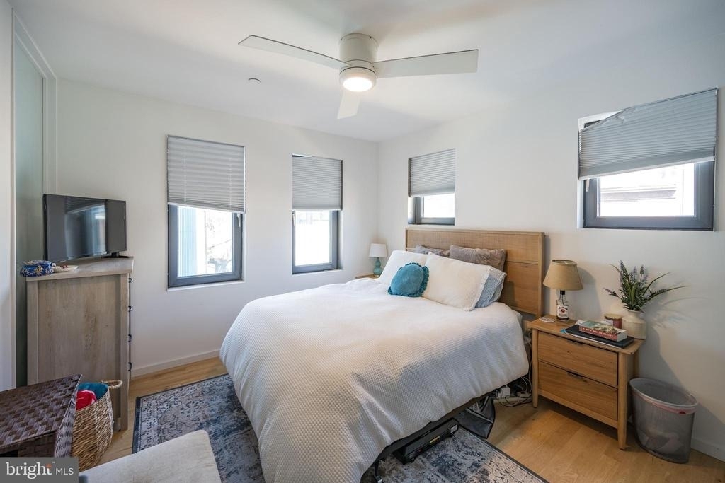 152 W Laurel Street - Photo 7