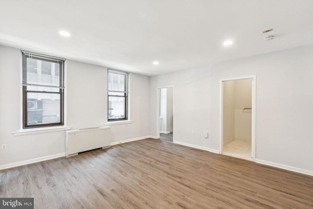135 S 19th St - Photo 0