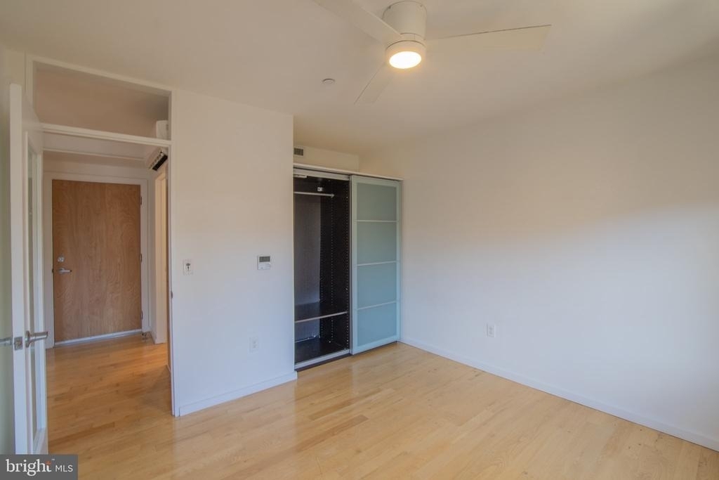 152 W Laurel Street - Photo 18