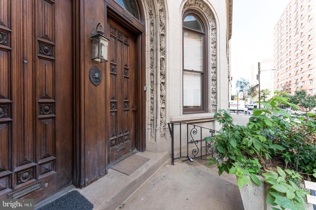 2032 Walnut Street - Photo 19