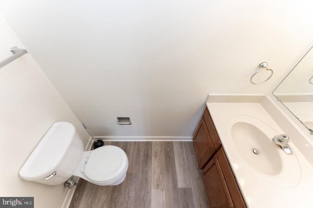 2032 Walnut Street - Photo 6