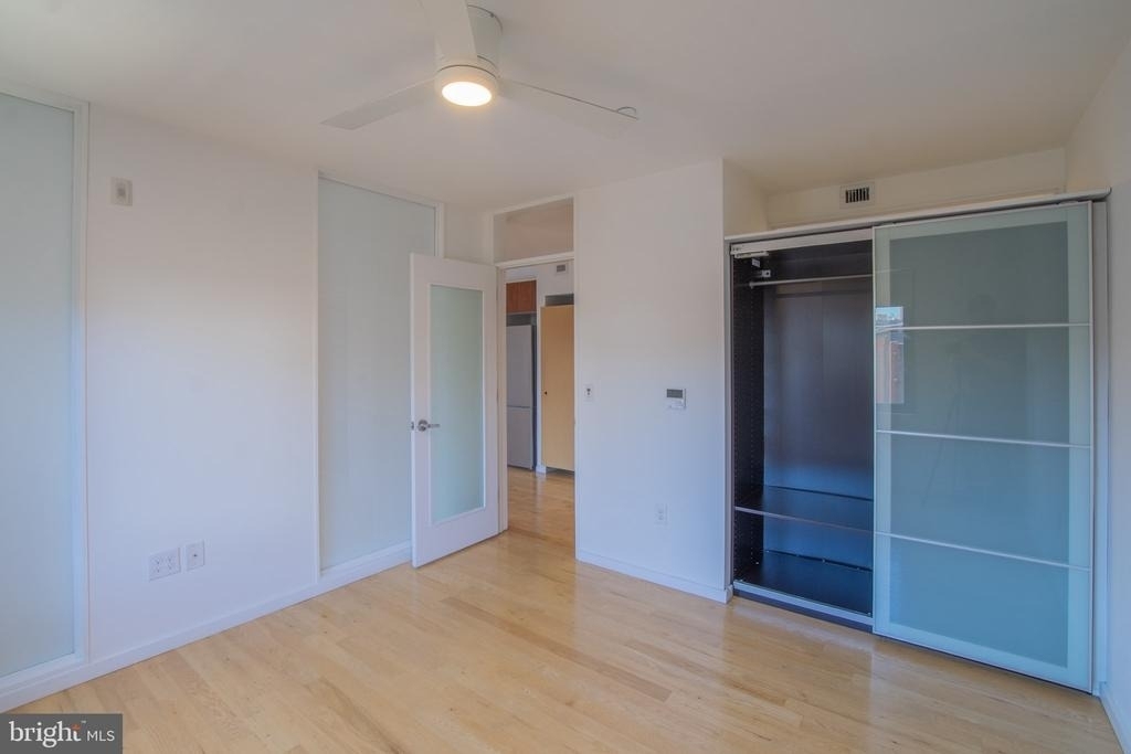152 W Laurel Street - Photo 17