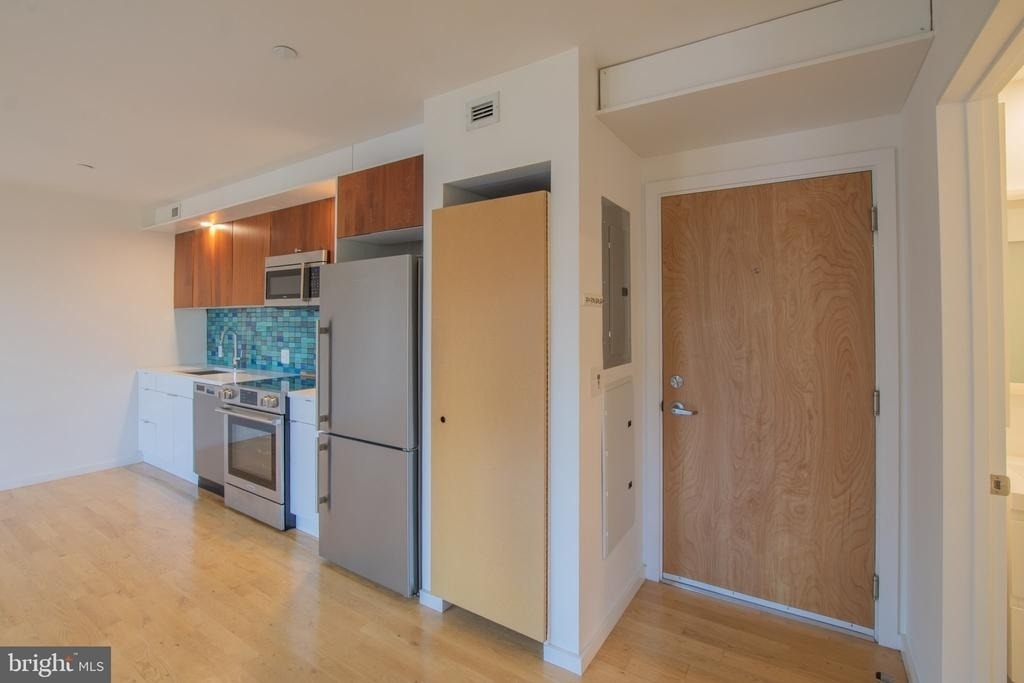 152 W Laurel Street - Photo 19