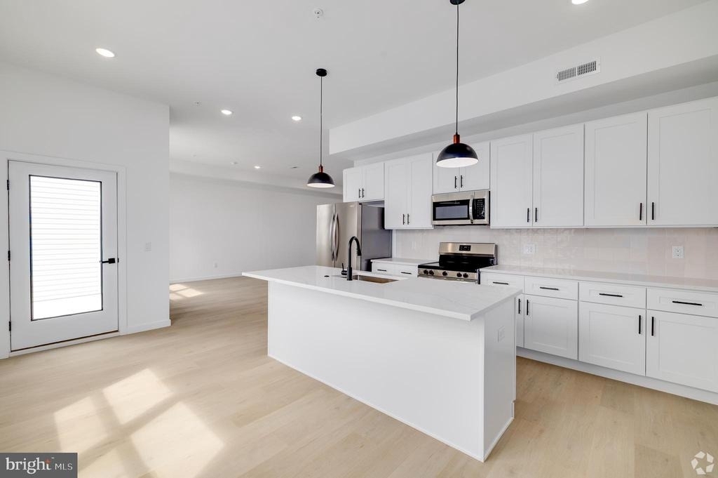 3211 Cedar Street - Photo 1