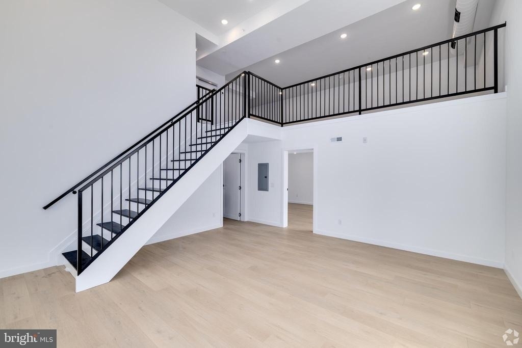 3211 Cedar Street - Photo 2