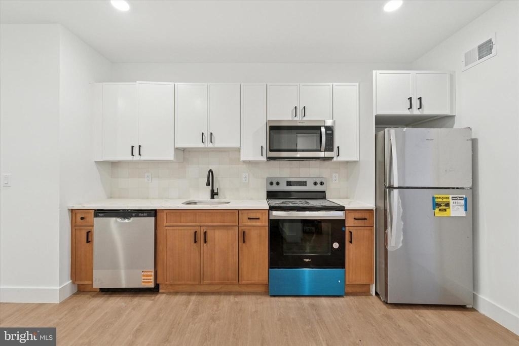 2520 N Front St - Photo 0