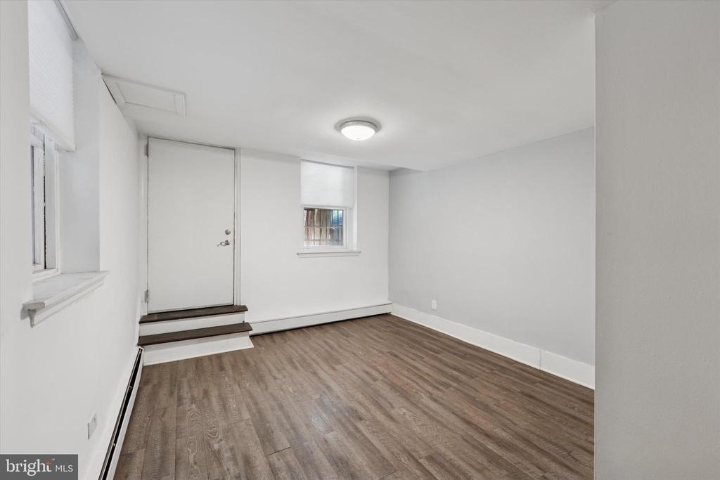 240 S 13th Street - Photo 13