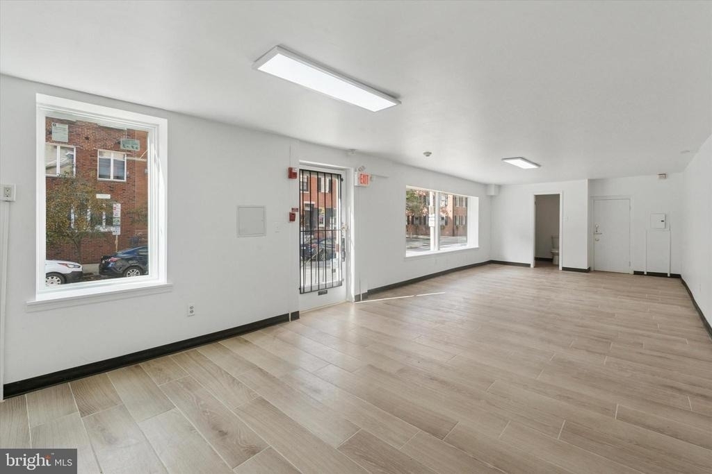 1538 Pine Street - Photo 3