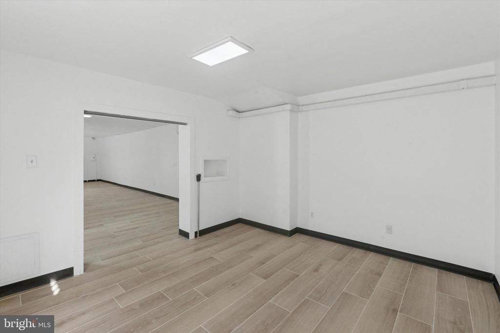 1538 Pine Street - Photo 6