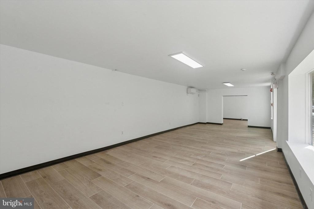 1538 Pine Street - Photo 5