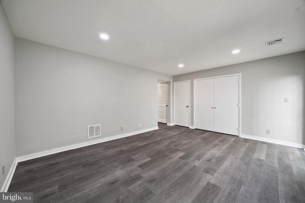 1221 Kater Street - Photo 11