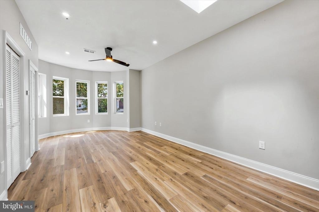 5853 Cedar Avenue - Photo 4