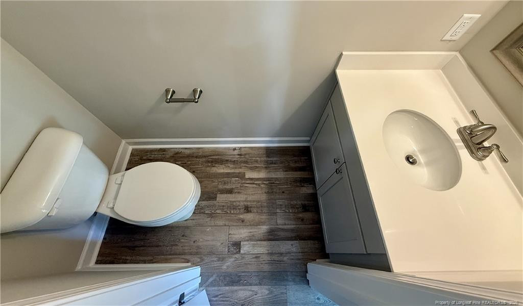 8103 King Road - Photo 3