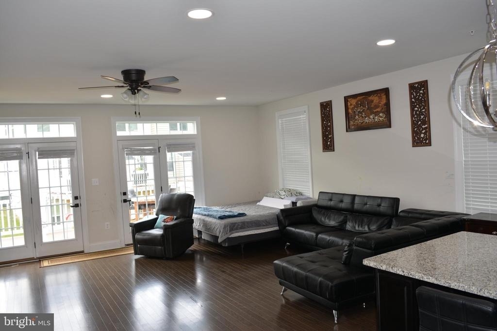 847 Stonecliffe Road - Photo 2