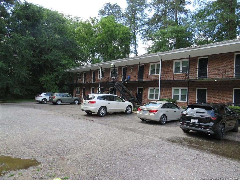 210-18 Colonial Drive - Photo 0