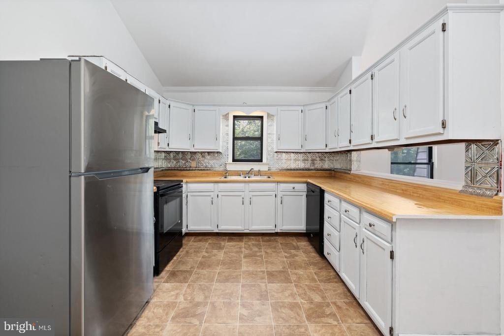 106 Mosher Road - Photo 4