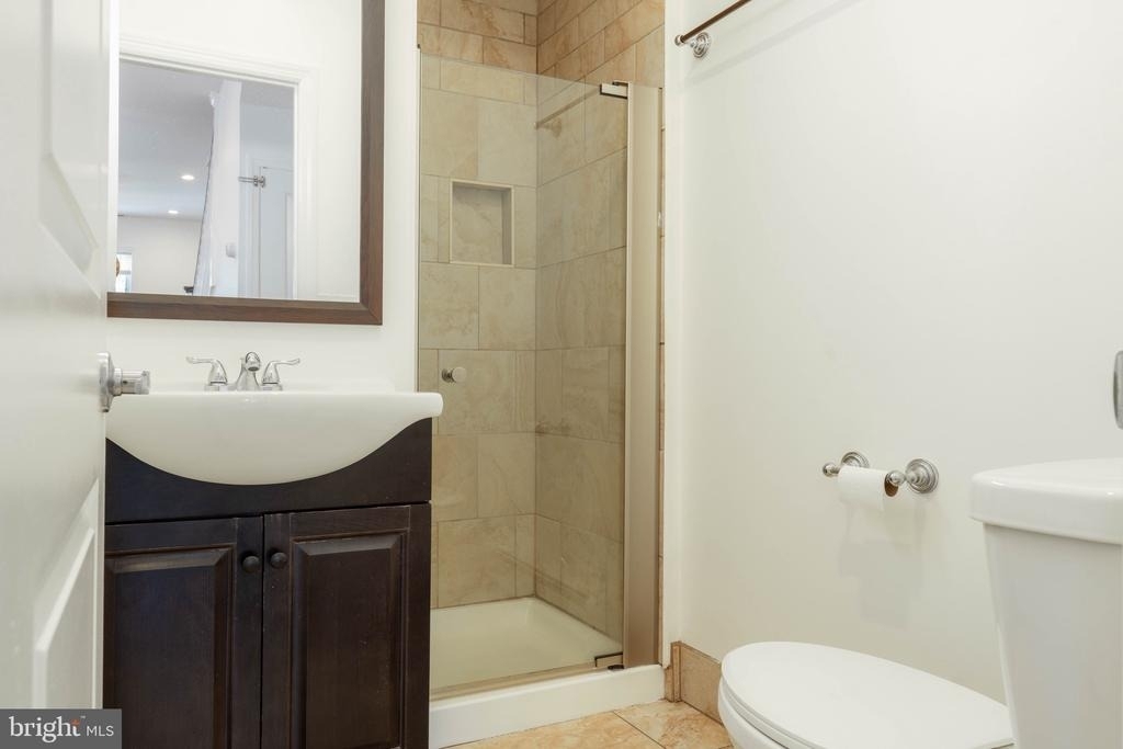 233 Park Lane - Photo 9