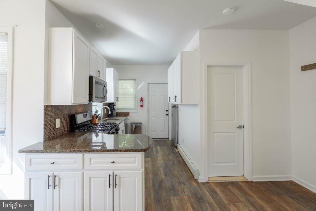 233 Park Lane - Photo 7