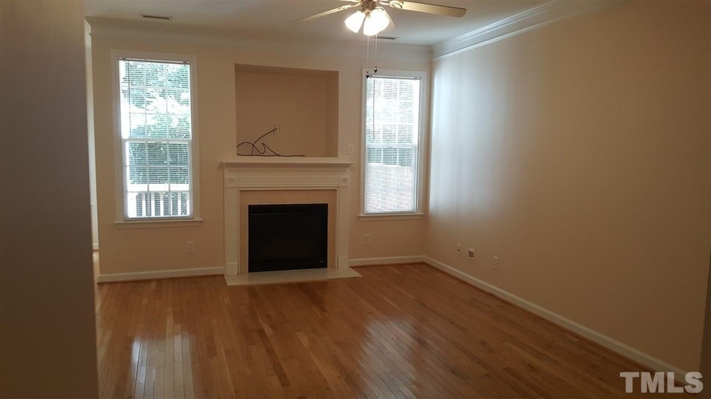 6004 Kohler Lane - Photo 5