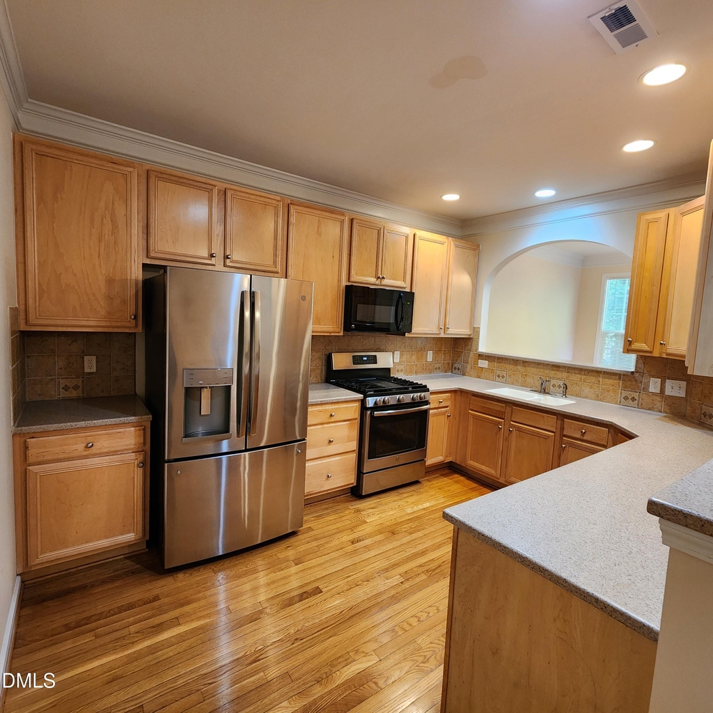 6004 Kohler Lane - Photo 6