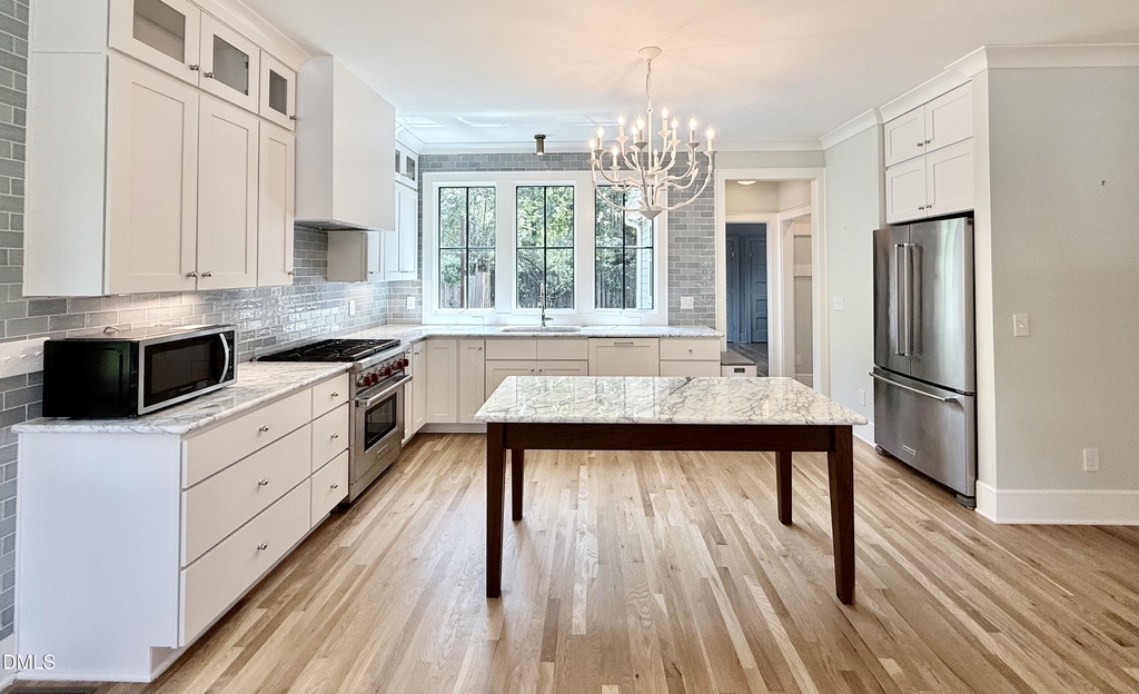 1709 F Street - Photo 6