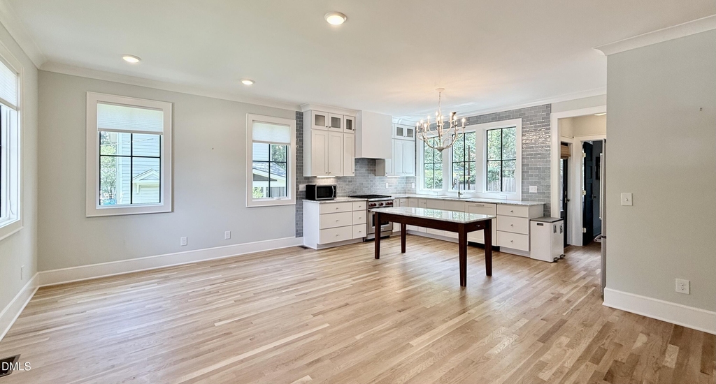 1709 F Street - Photo 3