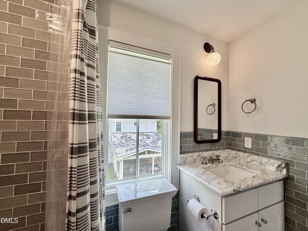 1709 F Street - Photo 32