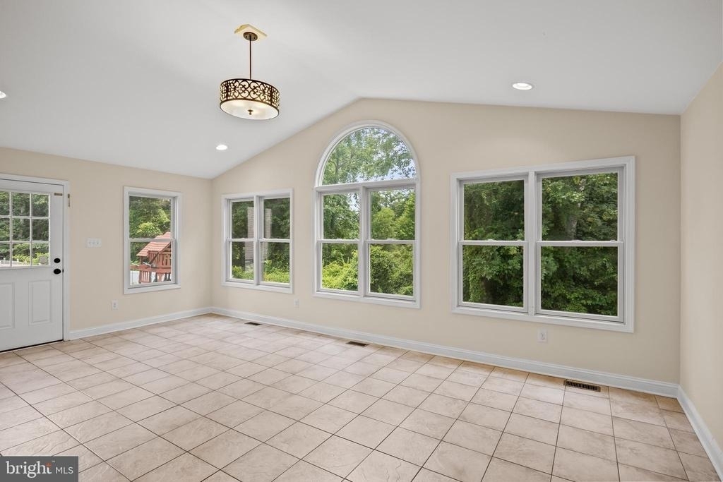 209 Peony Lane - Photo 18