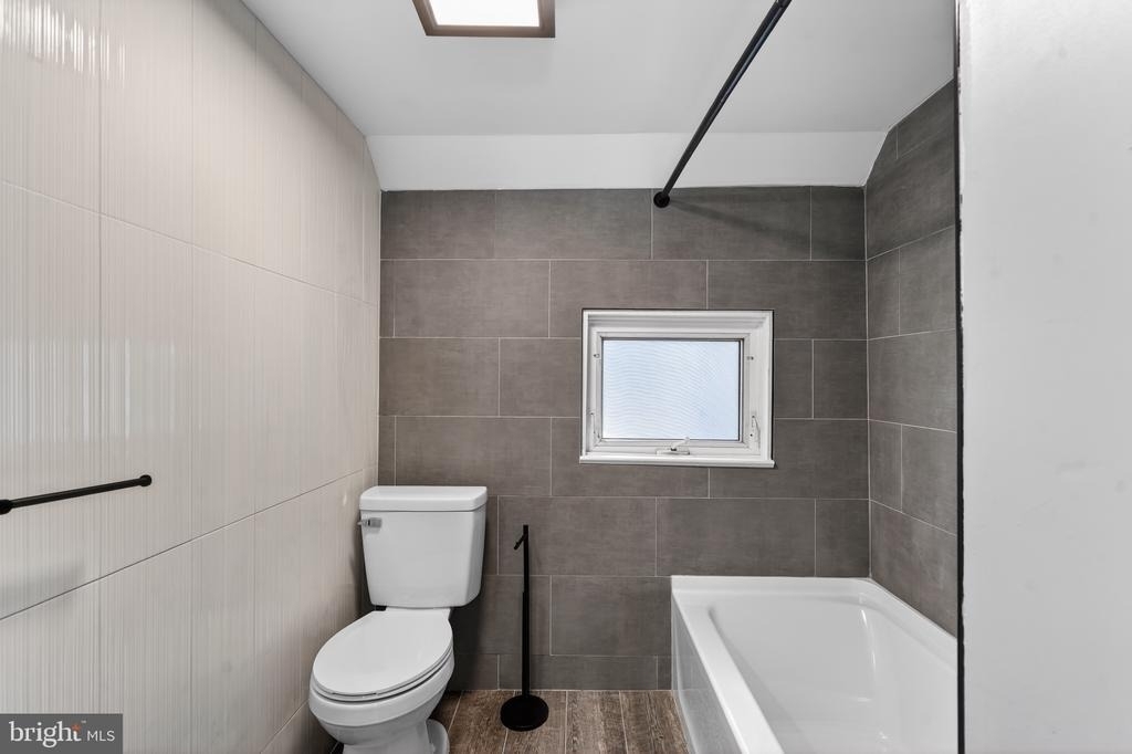 136 5th Avenue - Photo 22