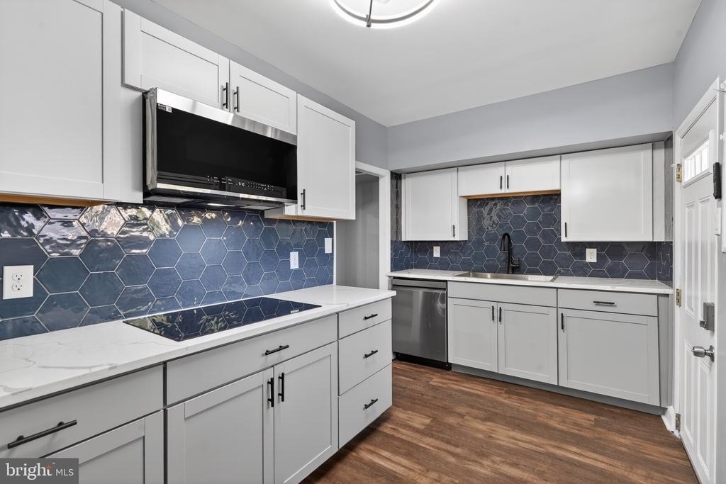 136 5th Avenue - Photo 9