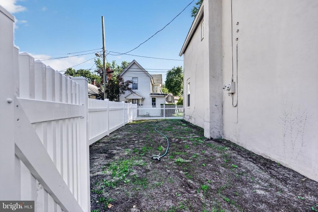 136 5th Avenue - Photo 27