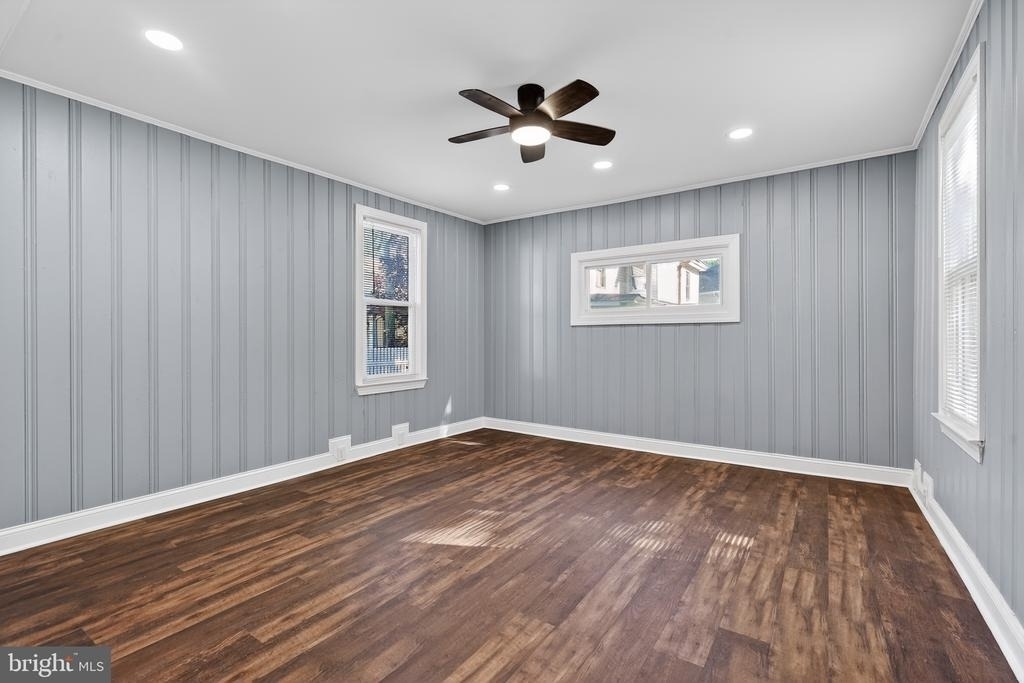 136 5th Avenue - Photo 3